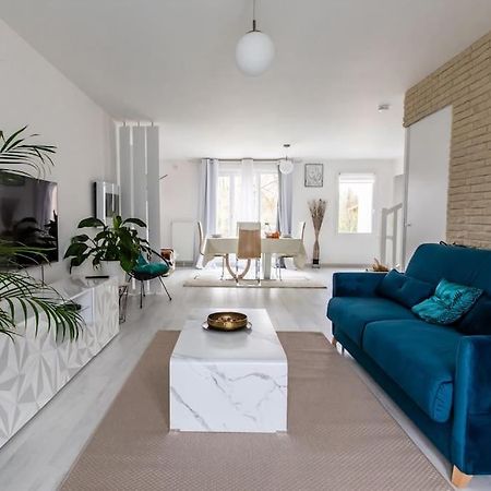 Forest Chic : Maison San Marina Apartment Parmain Ngoại thất bức ảnh