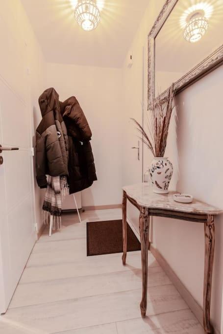 Forest Chic : Maison San Marina Apartment Parmain Ngoại thất bức ảnh