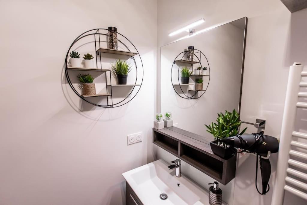 Forest Chic : Maison San Marina Apartment Parmain Ngoại thất bức ảnh