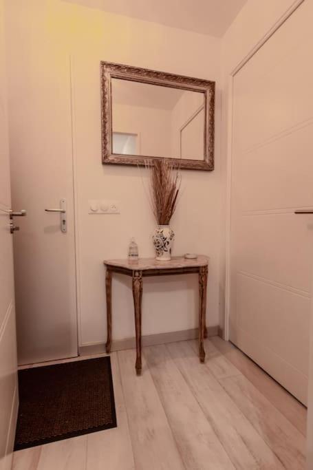 Forest Chic : Maison San Marina Apartment Parmain Ngoại thất bức ảnh